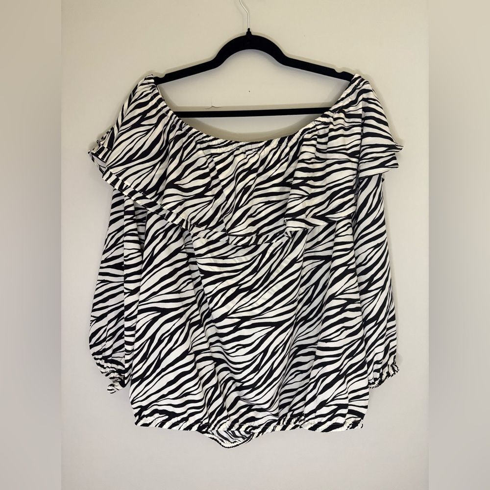 Michael Kors Zebra Print Off Shoulder Blouse 1X Ruffle Top